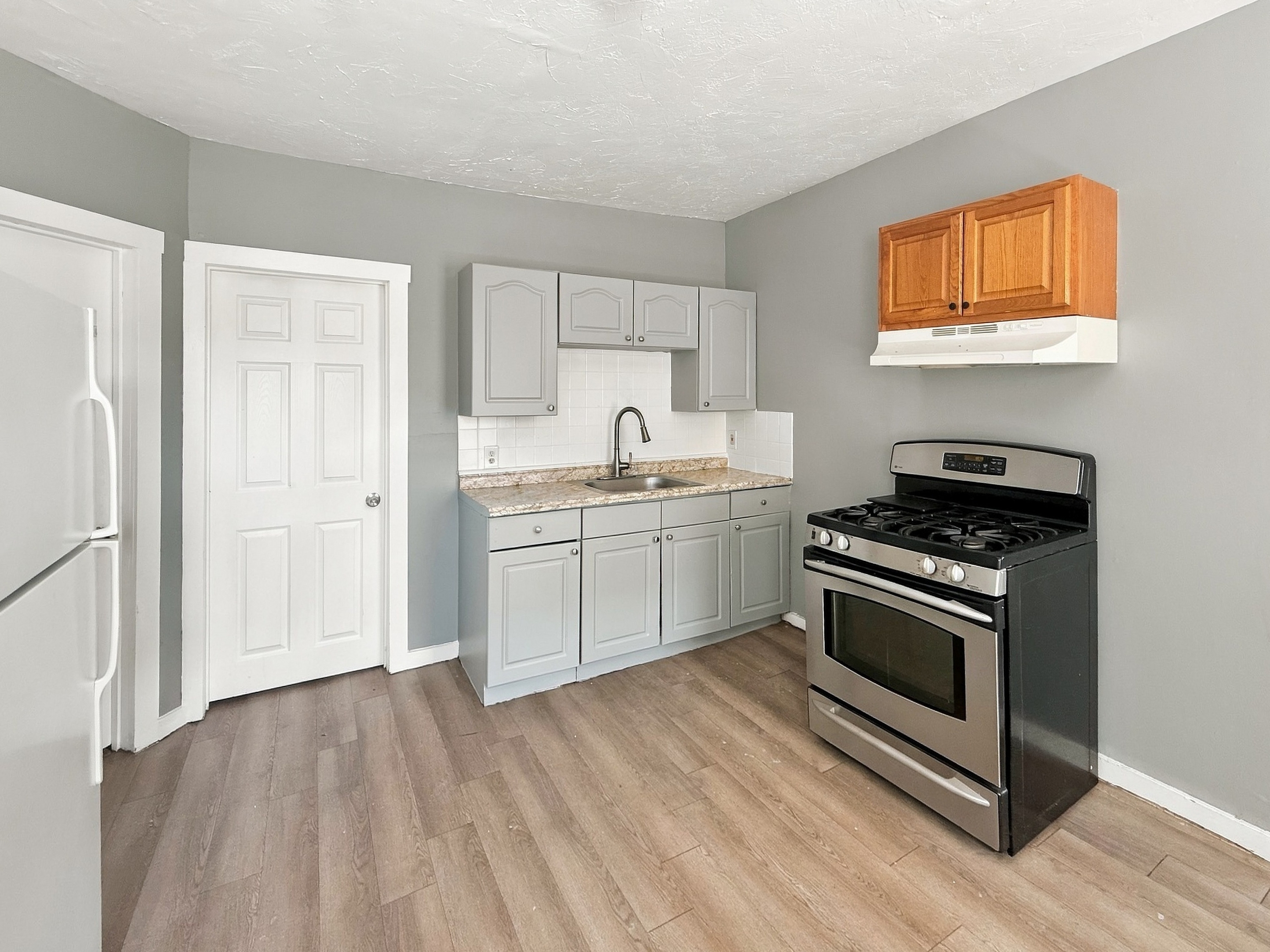 142 Jewett Street - 3