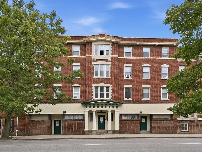 32 Lawrence Street